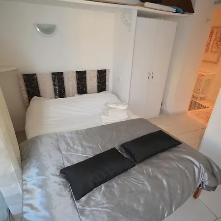 Deluxe One-bedroom Lejlighed